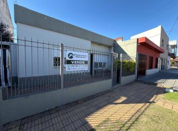 Casa · 68m² · 3 Ambientes · Venta Casa Sobre Lote Propio en Bernal Oeste