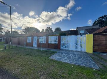 Casa · 140m² · 4 Ambientes · 1 Cochera · Casa en Venta en Ostende - Pinamar