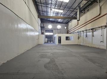 Bodega-Galpón · 300m² · Alquiler Galpón de 300 m² en Villa Devoto