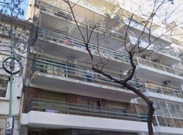 Departamento · 77m² · 3 Ambientes · Depto. 3 Amb con Patios - a Refaccionar - Recoleta