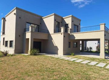 Casa · 200m² · 6 Ambientes · 2 Cocheras · Alquiler Anual - Casa - Barrio Cerrado San Sebastian - Pilar - a La Laguna