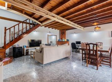 Casa · 116m² · 4 Ambientes · 1 Cochera · Casa en Merlo con Pileta