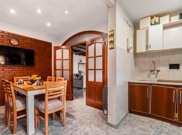 Casa · 116m² · 4 Ambientes · 1 Cochera · Casa en Merlo con Pileta