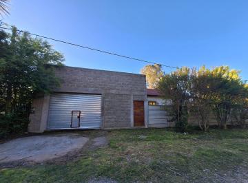 Casa · 300m² · 3 Ambientes · 3 Cocheras · Casa en Alquiler