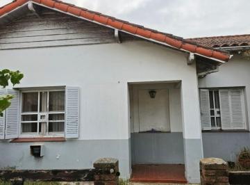 Casa de 3 ambientes, San Isidro · Casa en Condominio - 2 Dorm - Jardin - Para Actualizar