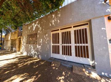 Casa · 128m² · 4 Ambientes · 1 Cochera · Casa en Venta Arroyito 2 Dorm. con Cochera