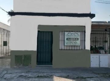 Departamento · 38m² · 2 Ambientes · PH de 2 Ambientes Villa Tesei Hurlingham