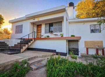Casa · 91m² · 3 Ambientes · 1 Cochera · Venta Casa 2 Dorm. Bº La Quinta Carlos Paz