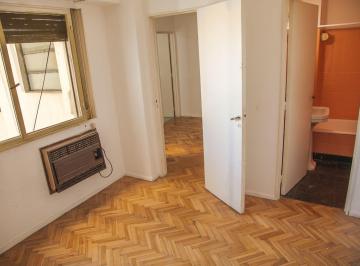 Departamento · 29m² · 2 Ambientes · Venta Depto Flores con Renta Piso Alto y Luminoso!