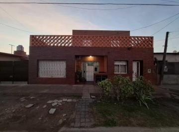 Casa · 118m² · 5 Ambientes · Venta 2 Casas Lote Propio Grand Bourg Apto Credito