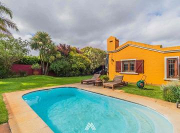 Casa · 300m² · 7 Ambientes · 2 Cocheras · Venta Casa 4 Dorm. Piscina Barra de Carrasco