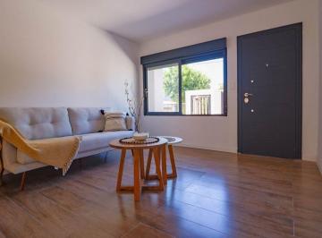 Casa · 95m² · 6 Ambientes · 1 Cochera · Venta Casa 3 Dorm. 2 B Gge Brazo Oriental C/renta