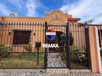 Casa · 320m² · 6 Ambientes · 1 Cochera · Venta Casa Tres Cerritos 4 Dorm. en Suite