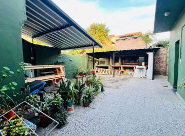 Casa · 192m² · 4 Ambientes · Venta Casa 3amb Munro Villa Ad. Gran Patio Terraza