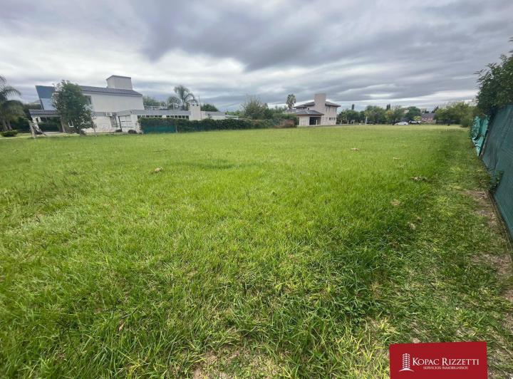 Terreno · 1260m²