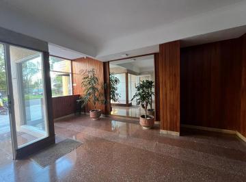 Departamento · 34m² · 2 Ambientes · Depto. Venta Piso 13, Luminoso, Vista Varias Orientaciones