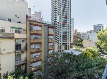 Departamento · 90m² · 4 Ambientes · Departamento de 4 Ambientes Al Frente Piso Alto en Venta en Las Cañitas