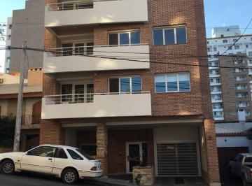 Departamento · 133m² · 4 Ambientes · 1 Cochera · Departamento