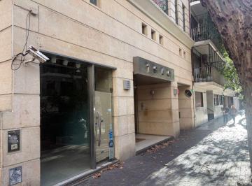 Local comercial , Belgrano · Espectacular Local con Cochera - Belgrano