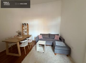 PH · 77m² · 3 Ambientes · PH en 10 Entre 58 y 59. 1 Dormitorio con Patio. Reciclado