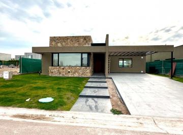 Casa 500m² Venta · Casa en Venta en Lar de Boedo
