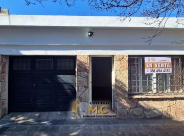 Casa · 150m² · 3 Ambientes · 1 Cochera · Versatil Casa con Gran Salon en Alta Cordoba