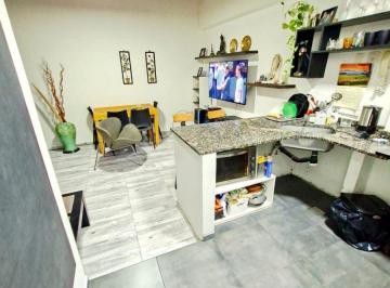 PH de 3 ambientes, Floresta · Hermoso PH de 3 Ambientes en Floresta de 65 m