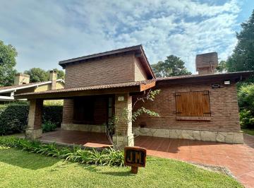 Casa · 514m² · 2 Dormitorios · 1 Cochera · Pinamar - Casa Jm. de Las Tres Gracias