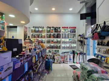 Local comercial · 90m² · 3 Ambientes · Local en Venta con Renta en Flores a m de Rivadavia