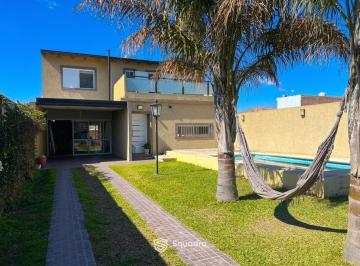 Casa · 150m² · 7 Ambientes · 3 Cocheras · Casa en La Carolina