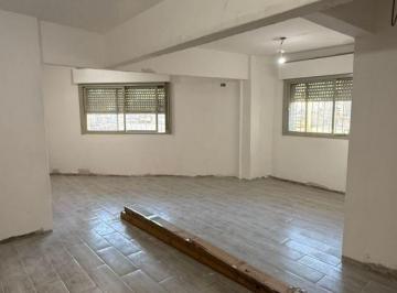 Departamento de 4 ambientes, Ciudad de Santa Fe · Amplio Departamento en Barrio Sur