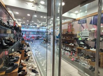 Local comercial · 200m² · 2 Ambientes · Venta Local en Liniers en Zona Alto Transito