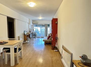 Departamento · 70m² · 3 Ambientes · 1 Cochera · Departamento - Botanico