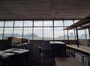 Depósito · 1026m² · 9 Ambientes · Depósito en Liniers a Cuadras de Gral Paz en Venta