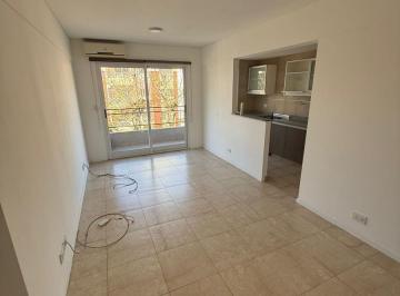 Departamento · 38m² · 2 Ambientes · 1 Cochera · Departamento en Banfield Este