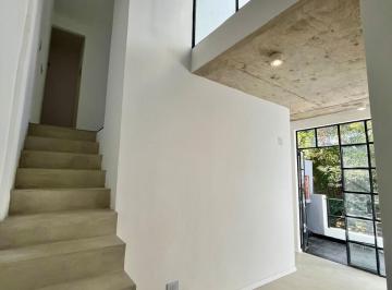 PH de 2 ambientes, San Telmo · Dña. Alq. PH Tipo Loft a Estrenar con 2 Balcones y Parrilla