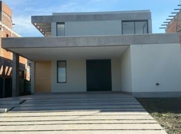 Casa · 365m² · 3 Dormitorios · 2 Cocheras · Casa - San Pablo
