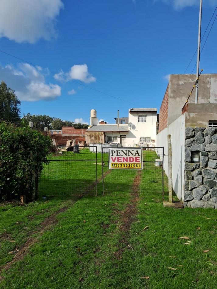 Casa en lote de 600m², 3 amb, 2 dorm, 1 baño — Parque Peña