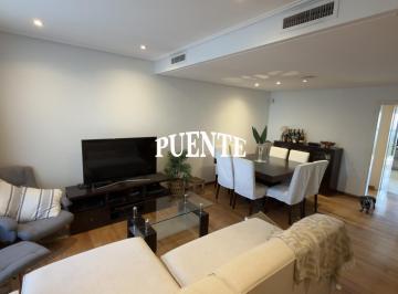 PH · 330m² · 4 Ambientes · 3 Cocheras · PH en Banfield Oeste