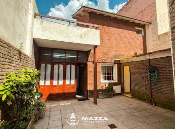 PH · 90m² · 3 Ambientes · 1 Cochera · Venta PH con Garage - 3 Ambientes - La Perla