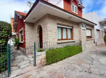 Casa de 6 ambientes, Mar del Plata · Dueño Vende Chalet en PH en Mar del Plata a 6 Cuadras del Mar! 6 Amb, 3 Baños /