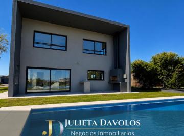 Casa · 800m² · 6 Ambientes · Casa a La Laguna en Venta El Canton Barrio Norte - Financia