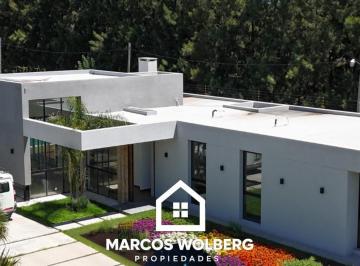 Casa · 220m² · 4 Ambientes · 2 Cocheras · Casa a Estrenar en Lagos de Canning
