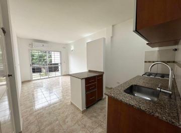 Departamento · 35m² · 2 Ambientes · Venta Dpto 2 Amb con Doble Balcon en Ramos Mejia