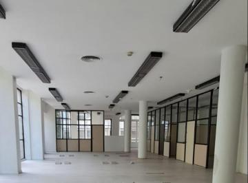 Oficina comercial · 310m² · 1 Cochera · Alquiler 305 m de Oficina Piso 2 Microcentro