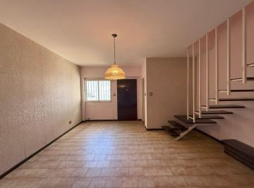 PH · 64m² · 3 Ambientes · 1 Cochera · PH 3 Ambientes con Cochera en Lomas de Zamora