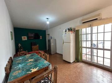 PH · 54m² · 3 Ambientes · PH 3 Ambientes Venta en Adrogue con Patio