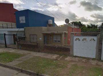 Terreno · 210m² · Venta Casa a Modernizar en Bernal Apto Credito