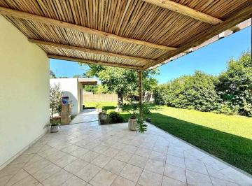 Casa · 80m² · 3 Ambientes · 1 Cochera · Casa Venta Paso del Rey 3amb Parrilla Parque Nueva