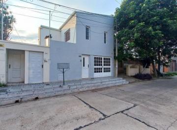 Casa · 150m² · 6 Ambientes · Venta Casa + Dpto - 4 Dorm - B° Mayoraz